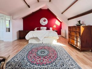 Photo 19- click for photo gallery